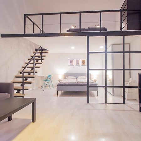 Industrial Double Loft Apartment Budapest Exterior foto