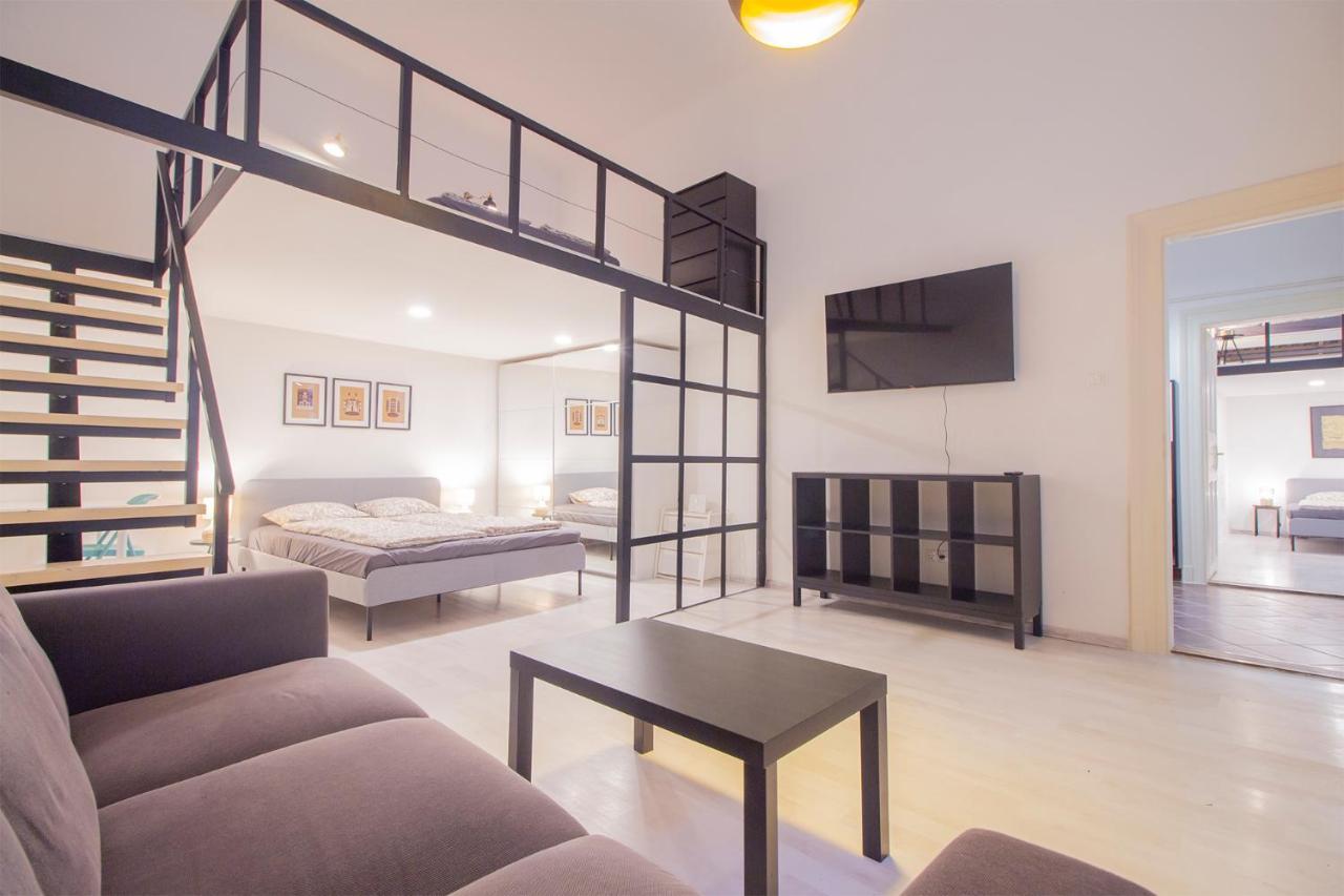 Industrial Double Loft Apartment Budapest Exterior foto