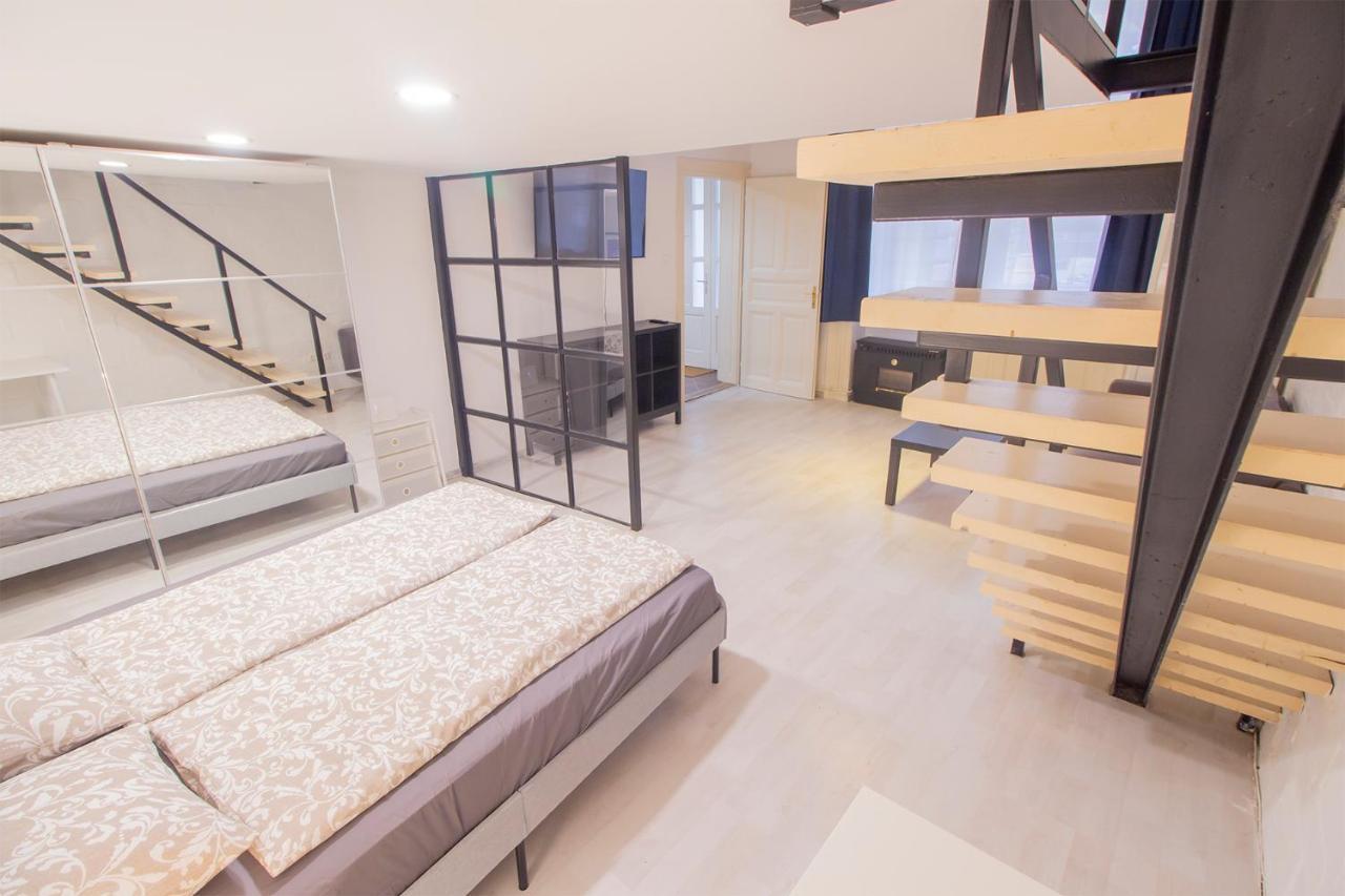 Industrial Double Loft Apartment Budapest Exterior foto